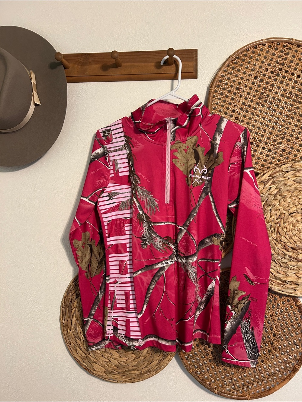 Realtree Pink Camo Half-Zip Pullover Size Large